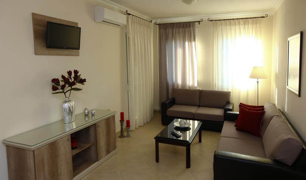 Villa Mandani Limenas  Room photo